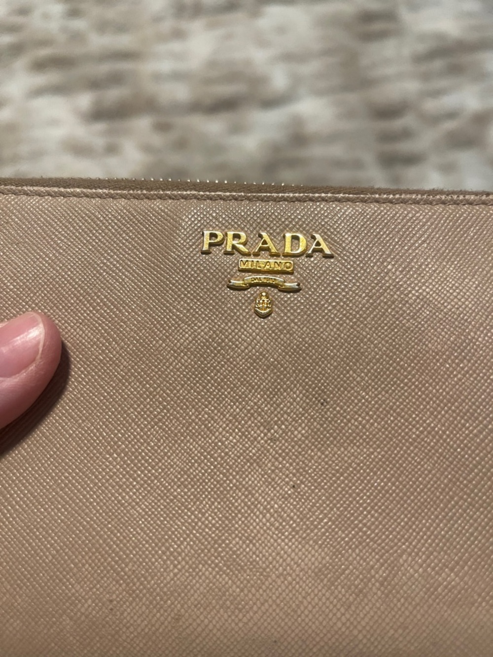 Preloved used well Prada wallet - Picture 8 of 8